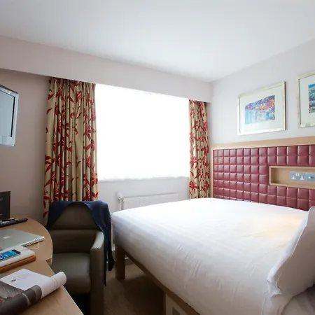 Strathallan Hotel, Bw Signature Collection 4* Birmingham