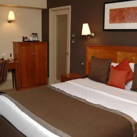 Strathallan Hotel, Bw Signature Collection 4* Birmingham